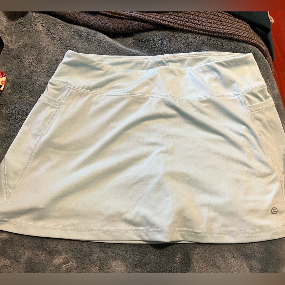 Comfy tennis skirt w shorts